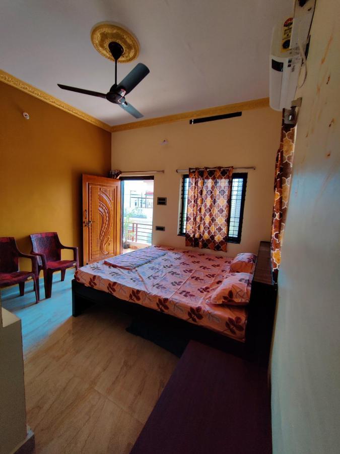 Balaji Homestay Hampi Buitenkant foto